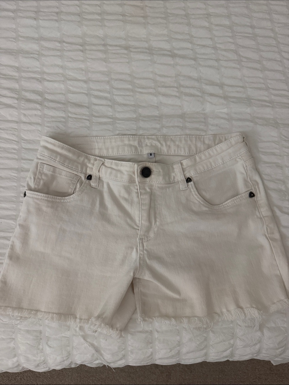 Kut from the Kloth Off-White Denim Shorts with Frayed Hem
